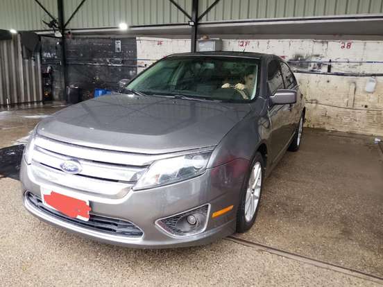 FORD-FUSION-2010