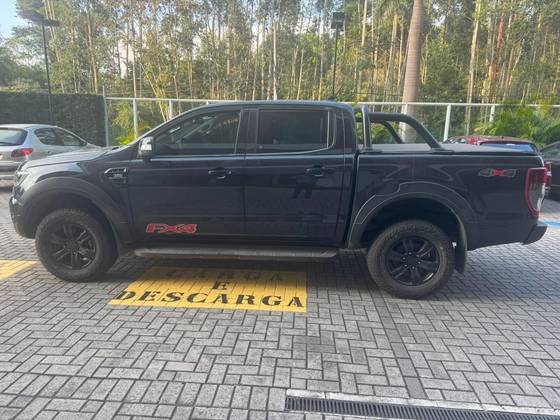 FORD RANGER 3.2 XLT 4X4 CD 20V DIESEL 4P AUTOMÁTICO