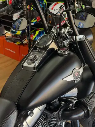 HARLEY-DAVIDSON-FAT BOY FLSTF-2010