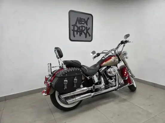 HARLEY-DAVIDSON-SOFTAIL DELUXE HARLEY-DAVIDSON-SOFTAIL DELUXE-2009