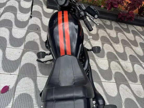 HARLEY-DAVIDSON-V-ROD MUSCLE HARLEY-DAVIDSON-V-ROD MUSCLE-2013