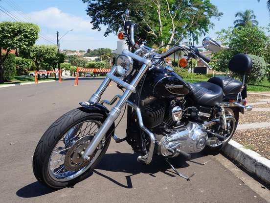 HARLEY-DAVIDSON-DYNA SUPER GLIDE CUSTOM HARLEY-DAVIDSON-DYNA SUPER GLIDE CUSTOM-2011