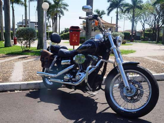 HARLEY-DAVIDSON-DYNA SUPER GLIDE CUSTOM HARLEY-DAVIDSON-DYNA SUPER GLIDE CUSTOM-2011