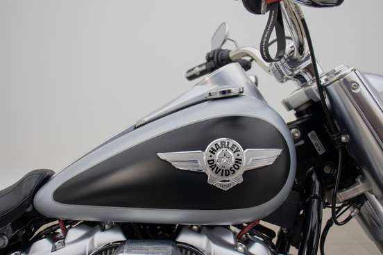 HARLEY-DAVIDSON-SOFTAIL FAT BOB 114-2019