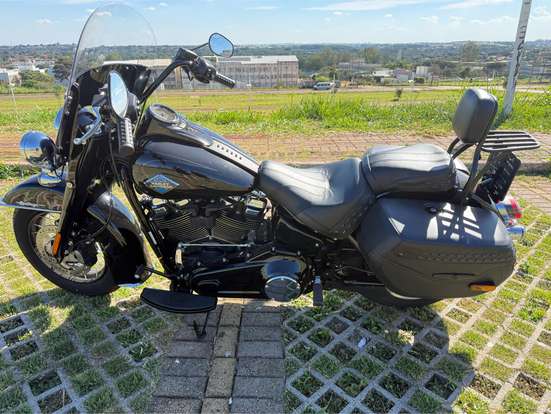 HARLEY-DAVIDSON-SOFTAIL HERITAGE CLASSIC-2025