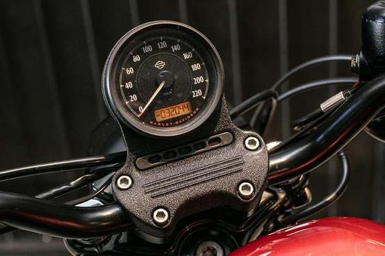 HARLEY-DAVIDSON-SPORTSTER XL 883N IRON-2017
