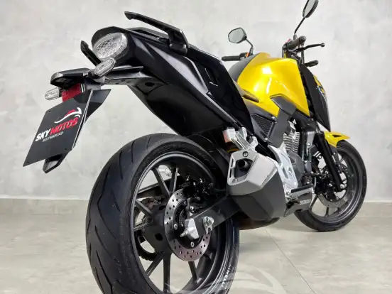 HONDA-CB 300F TWISTER ABS HONDA-CB 300F TWISTER ABS-2023