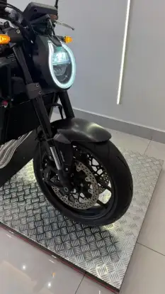 HONDA-CB 650R E-CLUTCH-2026