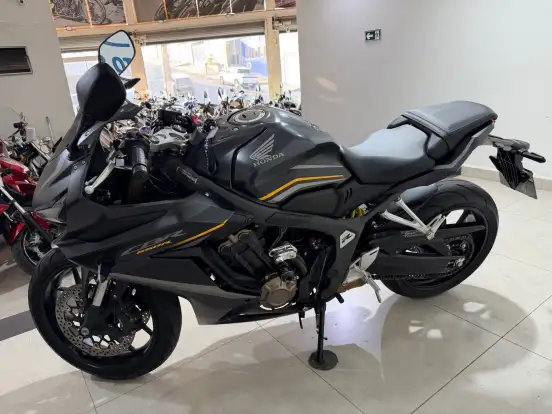 HONDA-CBR 650R ABS-2022
