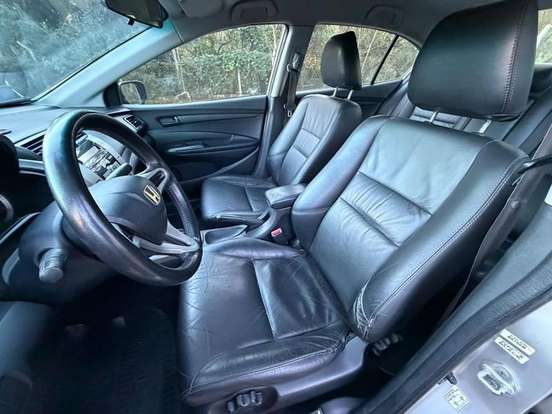 HONDA-CITY-2010