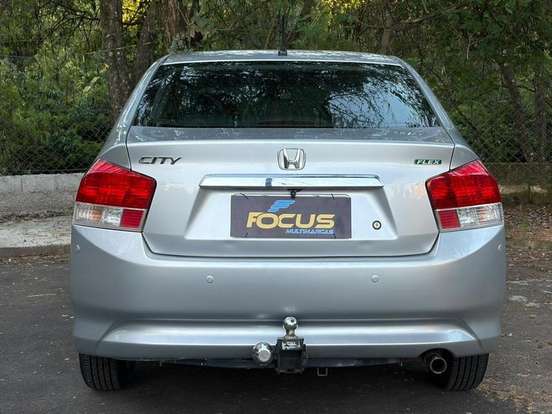HONDA-CITY-2010