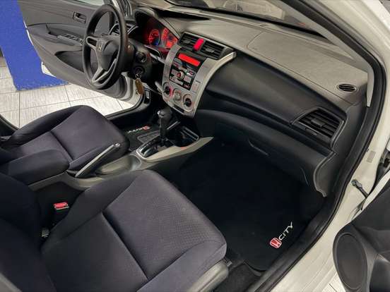 HONDA-CITY-1.5 LX 16V FLEX 4P AUTOMÁTICO HONDA-CITY-2011