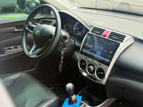 HONDA-CITY-1.5 SPORT 16V FLEX 4P MANUAL HONDA-CITY-2013