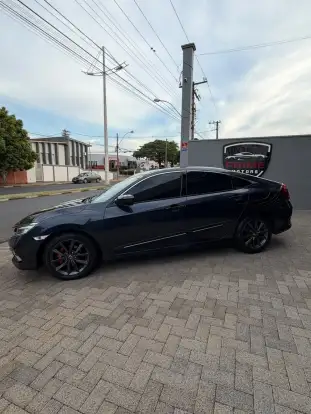 HONDA-CIVIC-2021