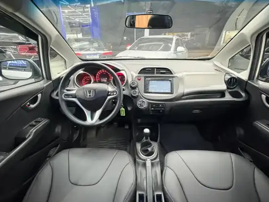 HONDA-FIT-1.4 LX 16V FLEX 4P MANUAL HONDA-FIT-2011