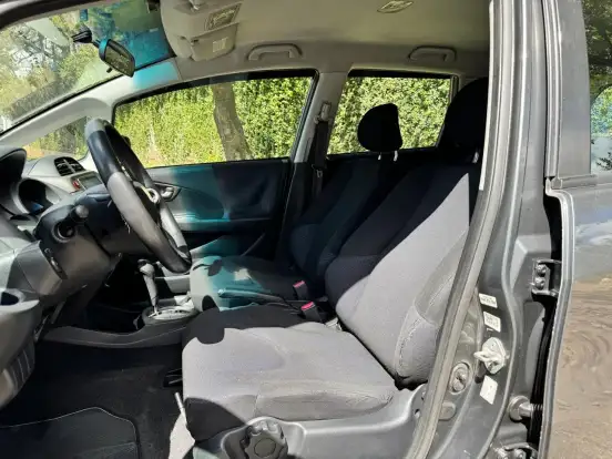 HONDA-FIT-2009