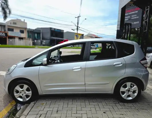 HONDA-FIT-2011