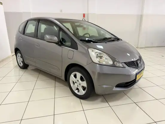 HONDA-FIT-2010