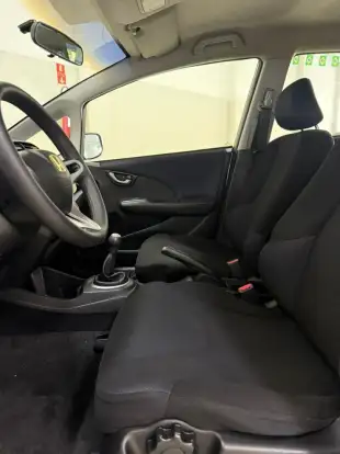 HONDA-FIT-2010