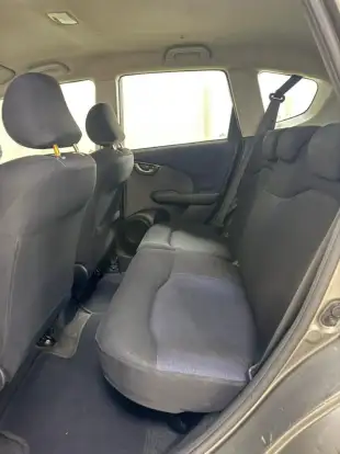HONDA-FIT-2010