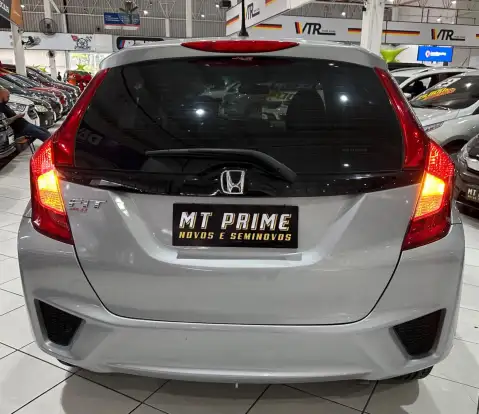 HONDA-FIT-2016