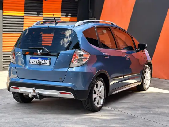 HONDA-FIT-2013