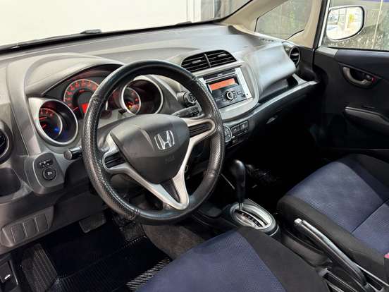 HONDA-FIT-2014
