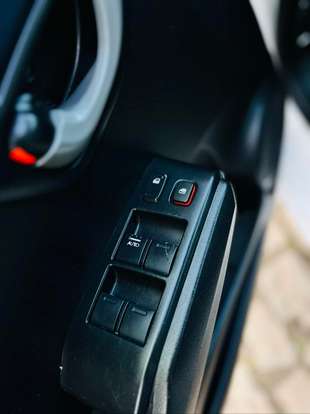 HONDA-FIT-2013