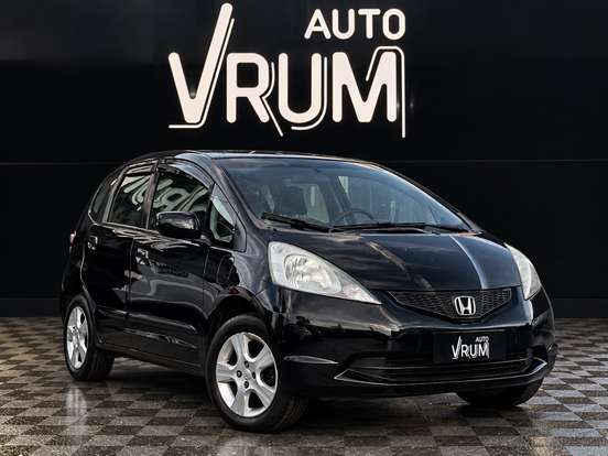 HONDA-FIT-2010