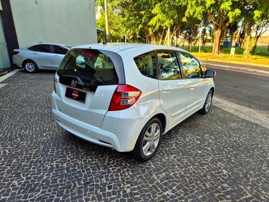 HONDA-FIT-2013