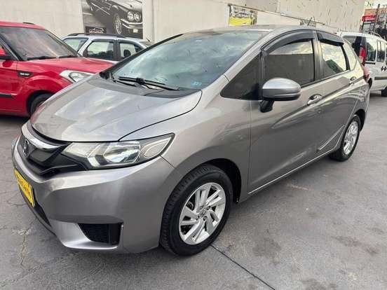 HONDA-FIT-2015