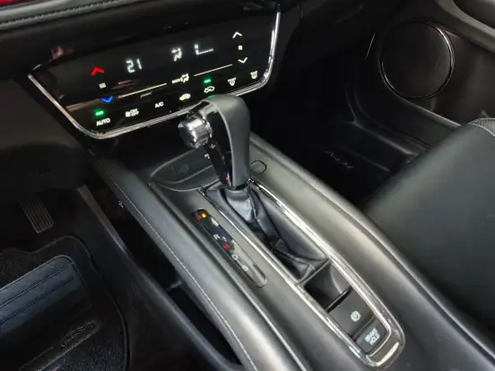 HONDA-HR-V-1.8 16V FLEX TOURING 4P AUTOMÁTICO HONDA-HR-V-2018