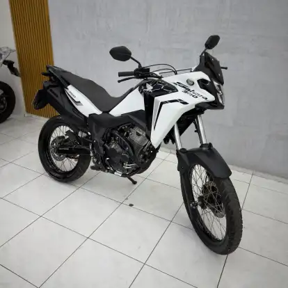 HONDA-XRE 300 SAHARA-2024