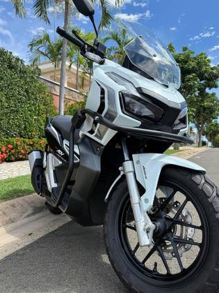 HONDA ADV 