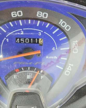 HONDA-BIZ 125 ES-2012