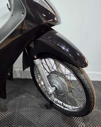HONDA-BIZ 125 ES-2012