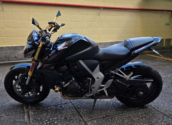 HONDA-CB 1000R-2015