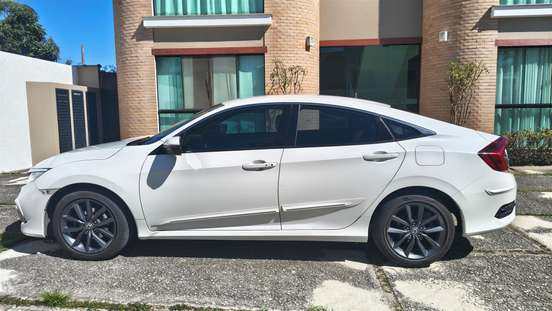 HONDA-CIVIC-2021