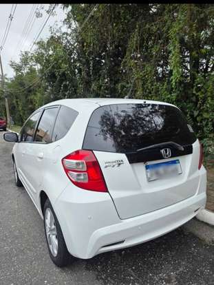 HONDA-FIT-2013