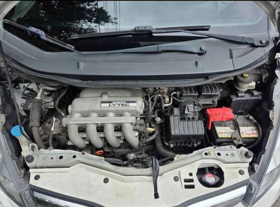 HONDA-FIT-2013