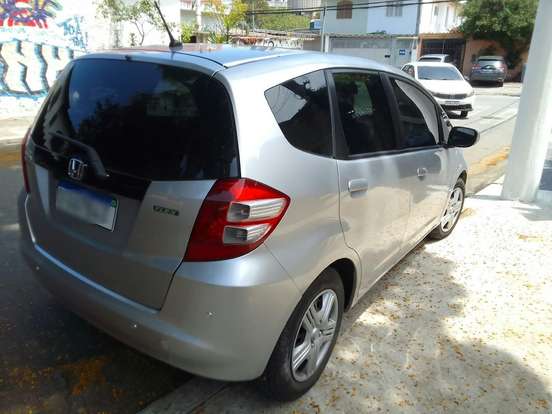 HONDA-FIT-2012