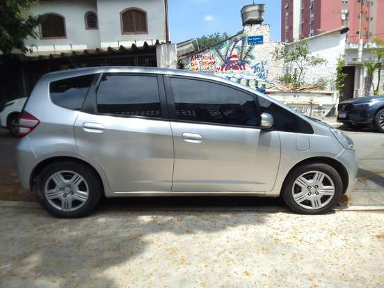 HONDA-FIT-2012