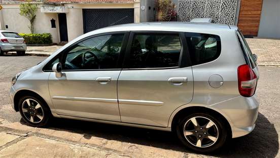 HONDA-FIT-2007