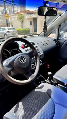 HONDA-FIT-2007