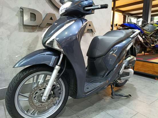 HONDA-SH 150i DLX HONDA-SH 150i DLX-2021