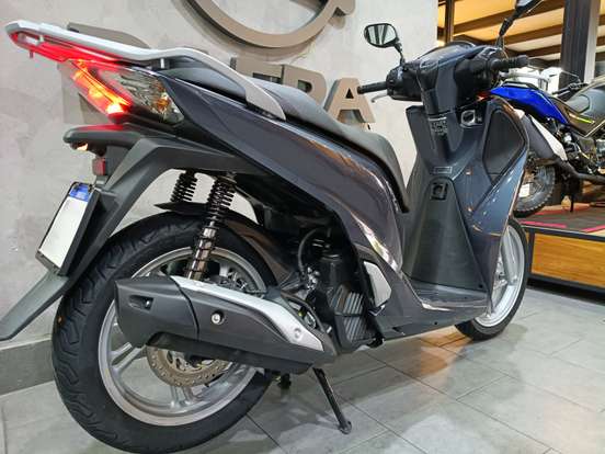 HONDA-SH 150i DLX HONDA-SH 150i DLX-2021