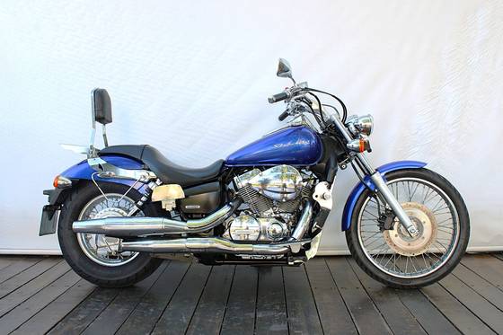 HONDA SHADOW 750 