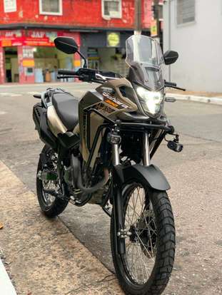 HONDA-XRE 300 SAHARA ADVENTURE-2024