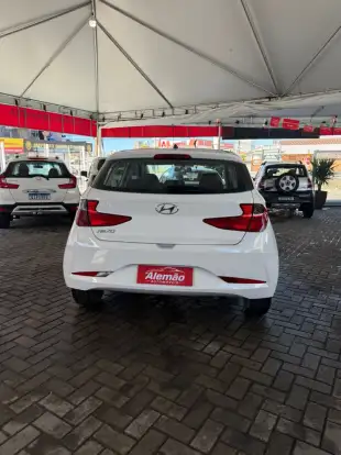 HYUNDAI-HB20-2022