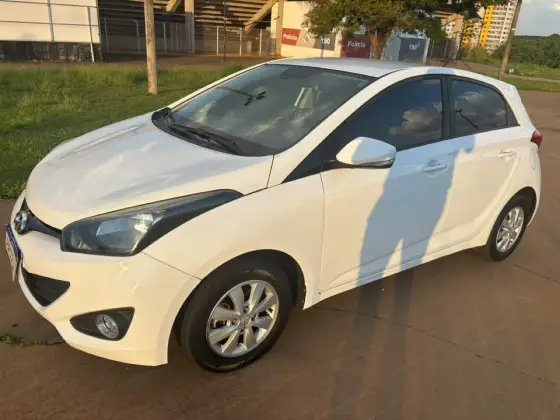 HYUNDAI HB20 1.6 COMFORT PLUS 16V FLEX 4P AUTOMÁTICO